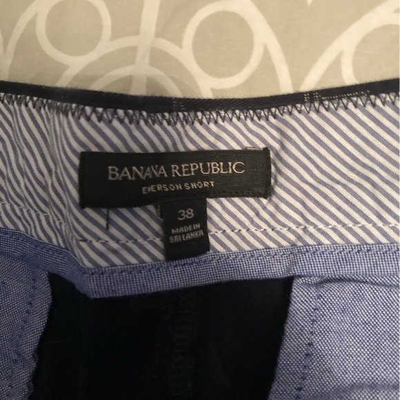 Flat Front Shorts from Banana Republic - Picture 2 of 3